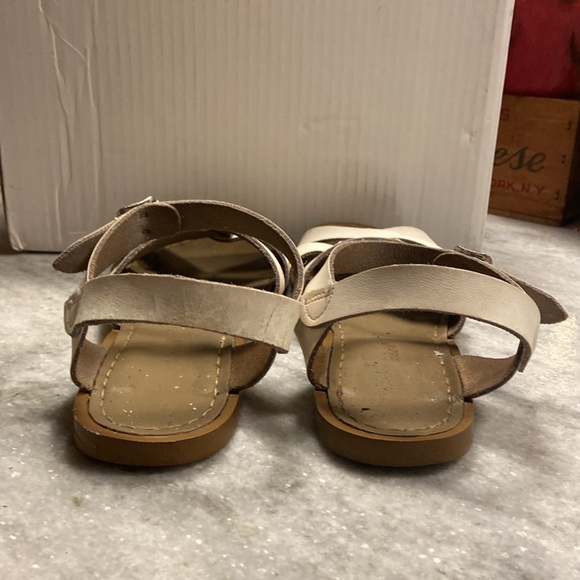 White salt water sandles lightly used but still in very good shape - Picture 8 of 8